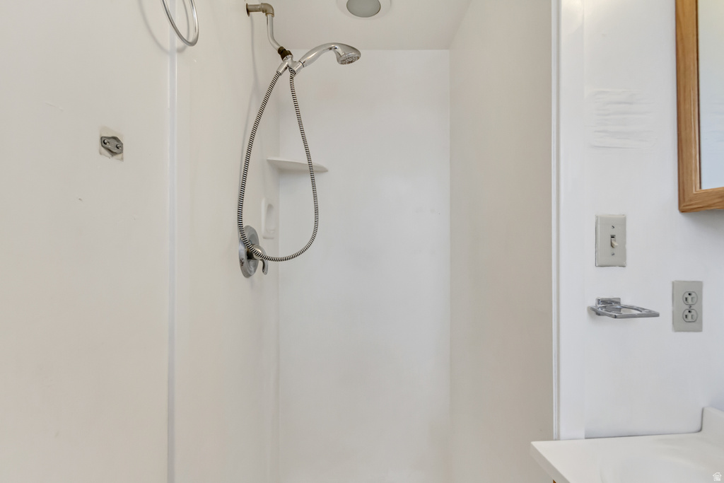 345 W 2300 N Sunset, UT 84015