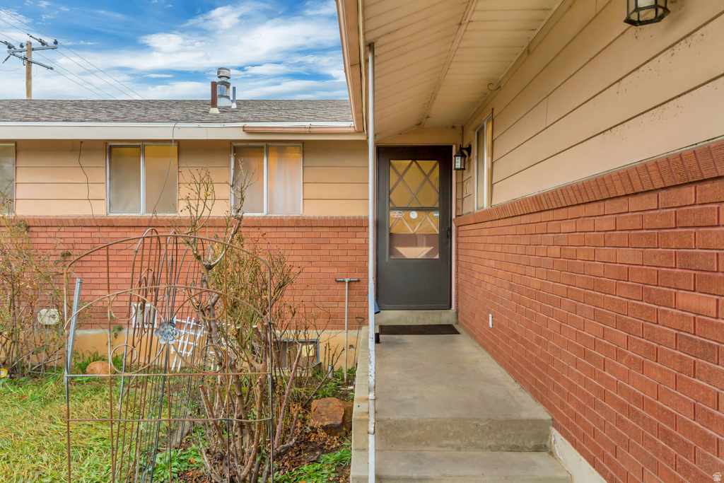 345 W 2300 N Sunset, UT 84015