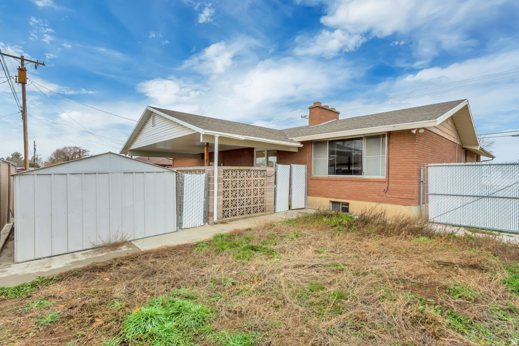 345 W 2300 N Sunset, UT 84015