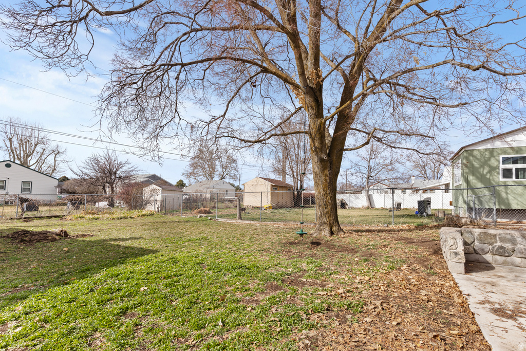 109 BEACON AVE Layton, UT 84041