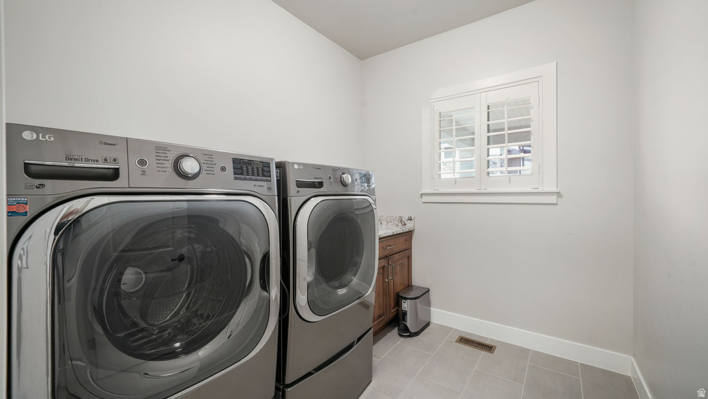 6628 W EARLIGRANDE WAY West Jordan, UT 84081