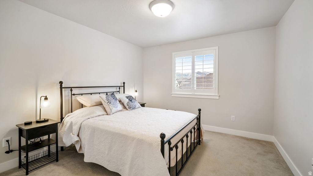 6628 W EARLIGRANDE WAY West Jordan, UT 84081