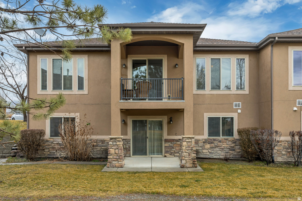 1963 W GOLDEN POND RD Orem, UT 84058