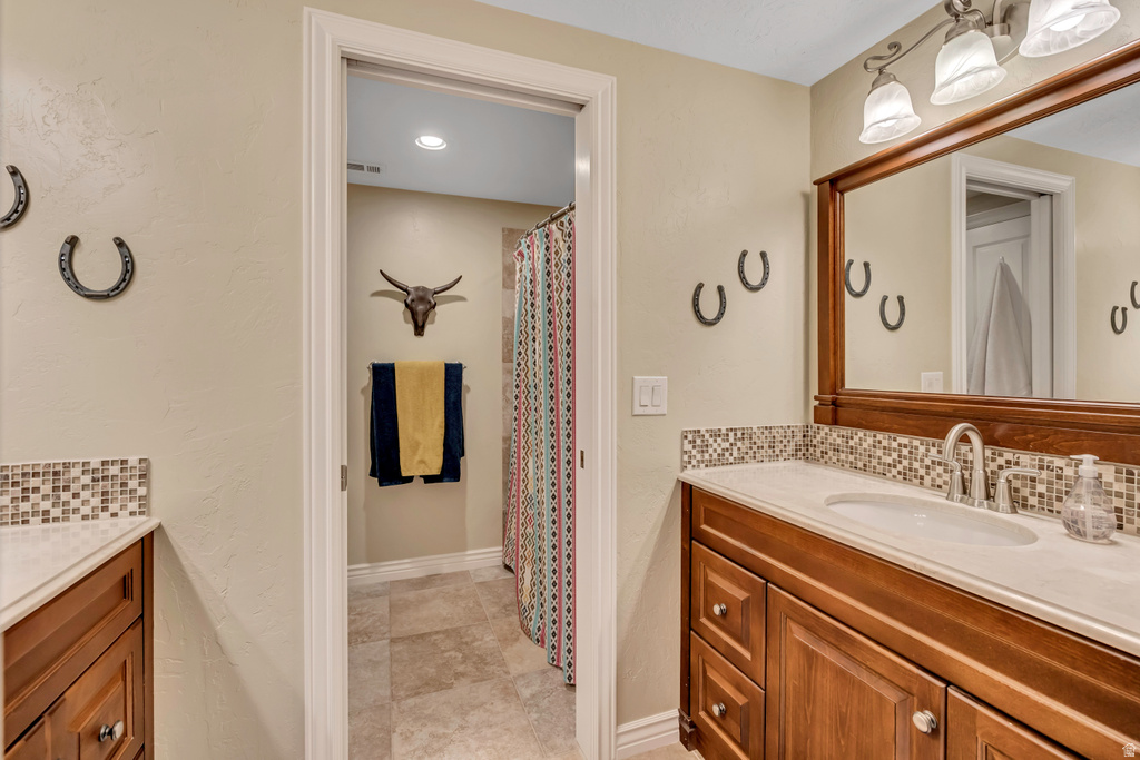 1963 W GOLDEN POND RD Orem, UT 84058