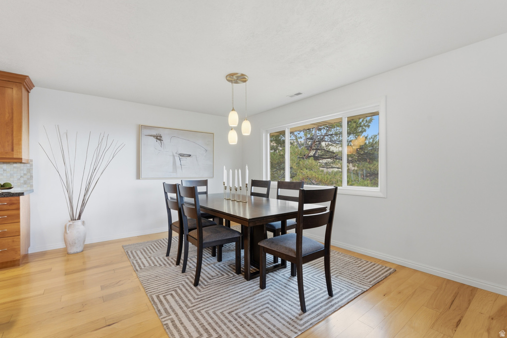 920 N LITTLE VALLEY RD Salt Lake City, UT 84103