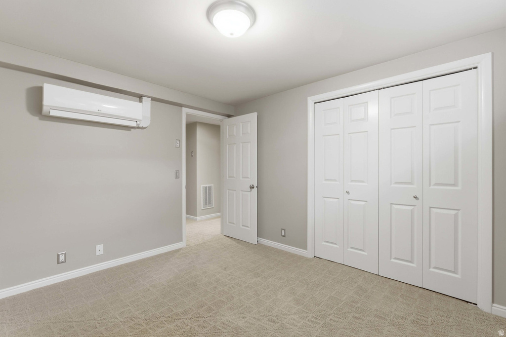 920 N LITTLE VALLEY RD Salt Lake City, UT 84103