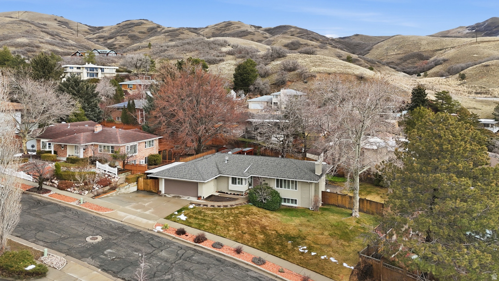 920 N LITTLE VALLEY RD Salt Lake City, UT 84103