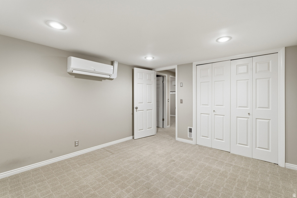 920 N LITTLE VALLEY RD Salt Lake City, UT 84103