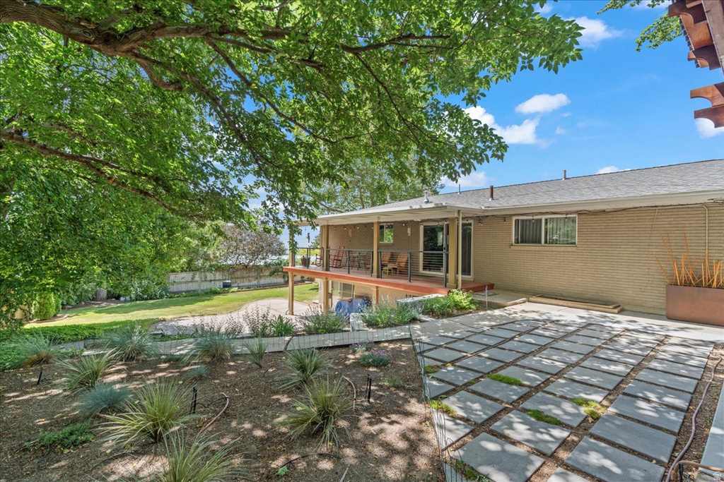 920 N LITTLE VALLEY RD Salt Lake City, UT 84103