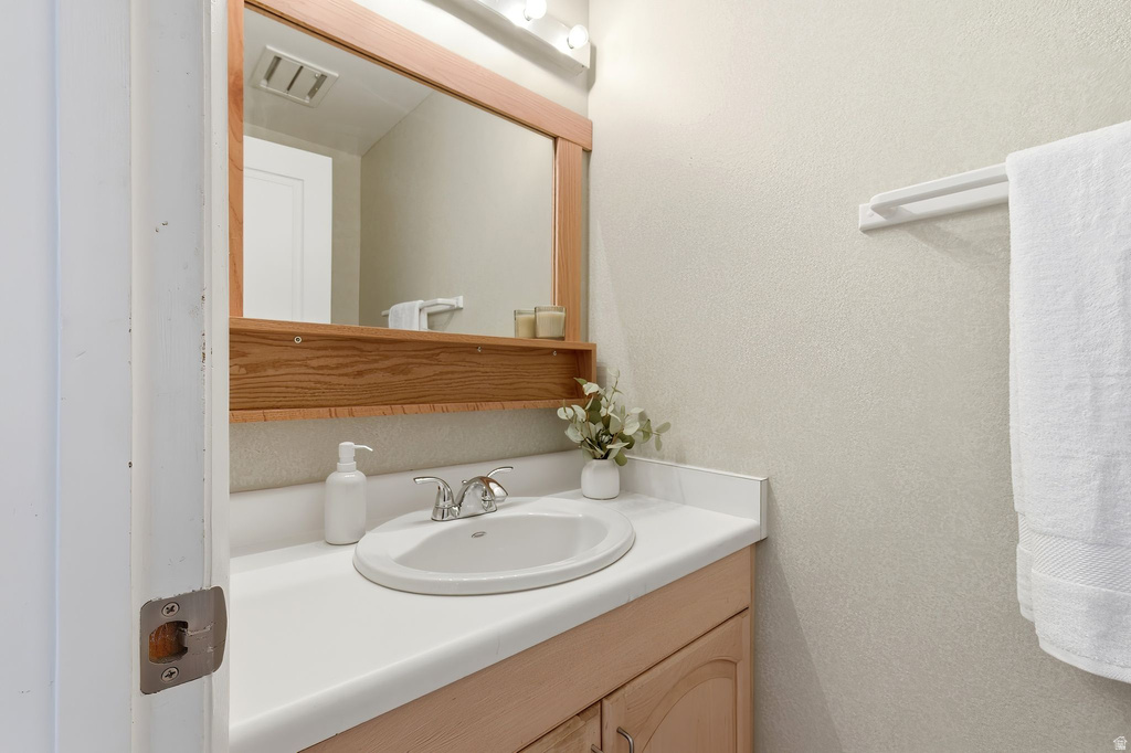 1592 E PARK PL Holladay, UT 84121