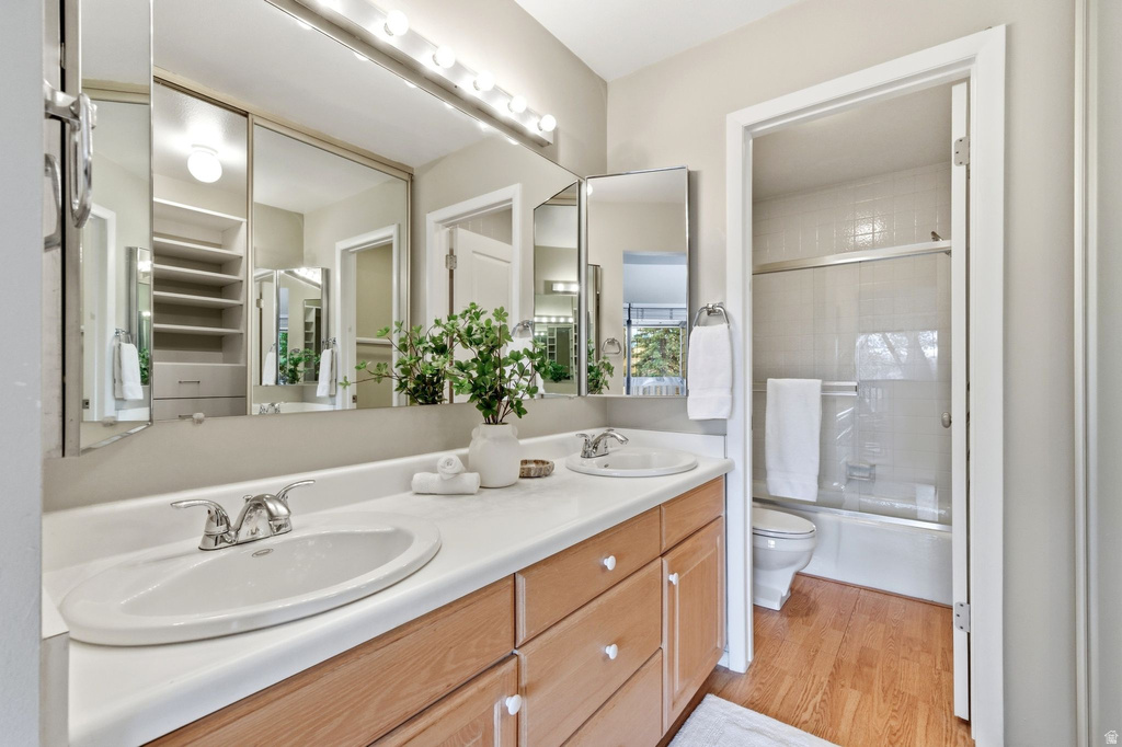 1592 E PARK PL Holladay, UT 84121