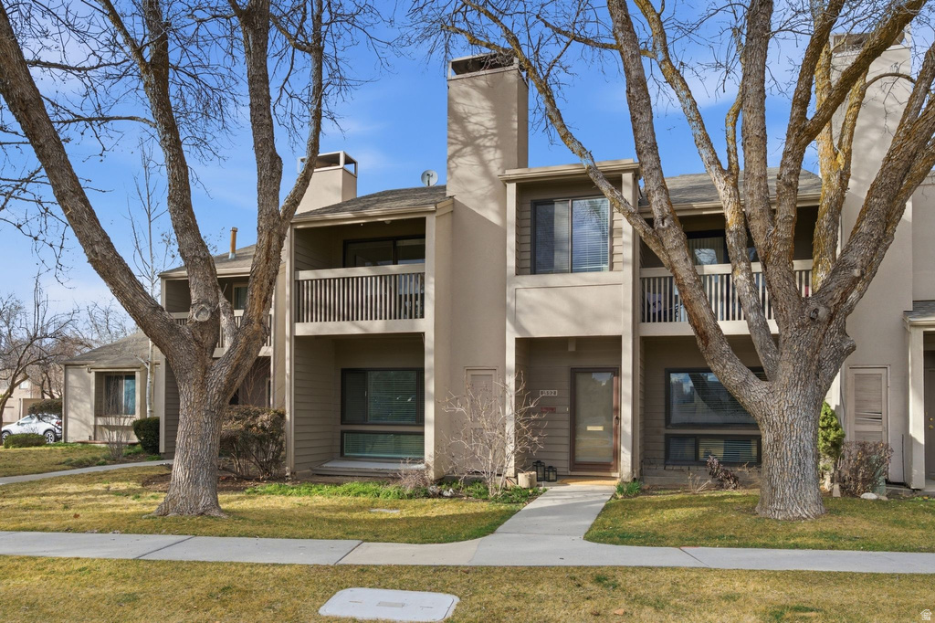 1592 E PARK PL Holladay, UT 84121