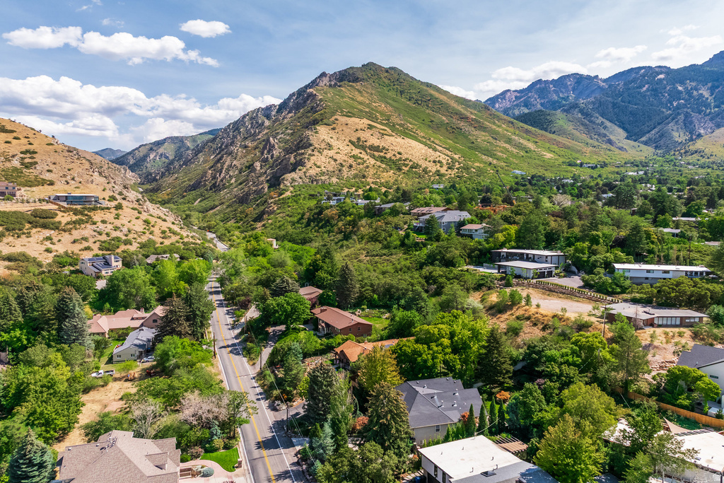 3732 E MILLCREEK CANYON RD Salt Lake City, UT 84109