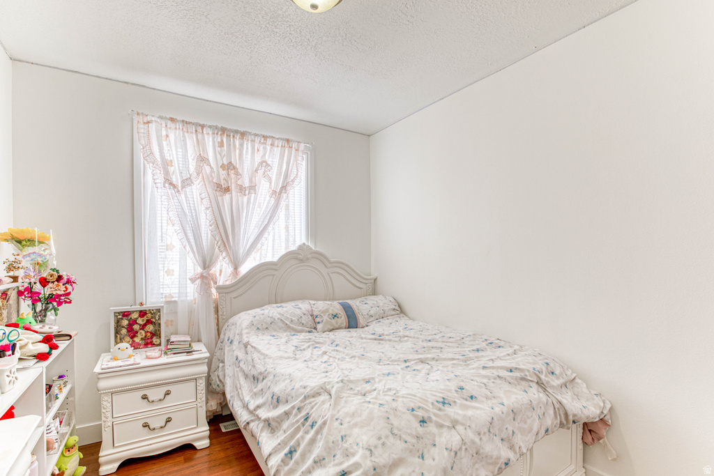 1735 W DALE RIDGE AVE Salt Lake City, UT 84116