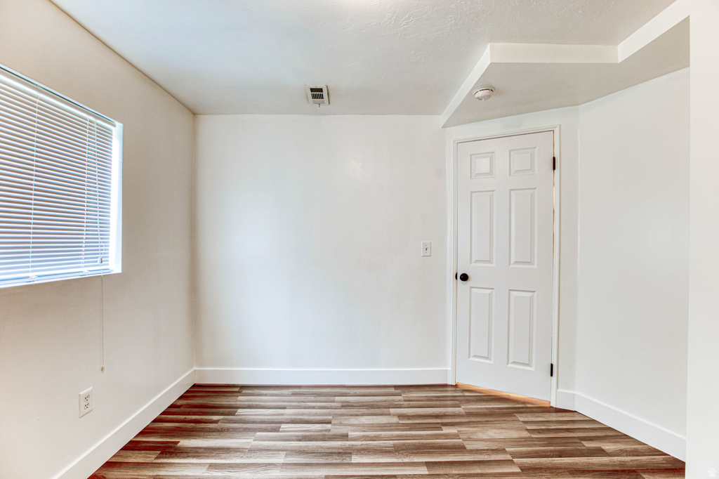 1735 W DALE RIDGE AVE Salt Lake City, UT 84116