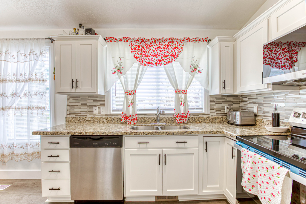 1735 W DALE RIDGE AVE Salt Lake City, UT 84116