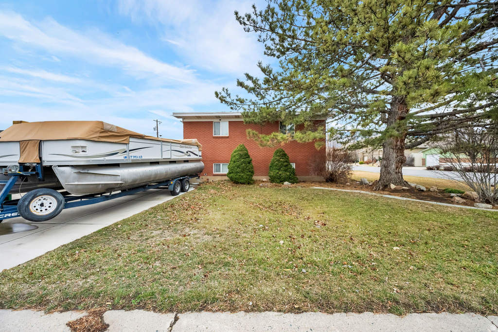 487 E 9270 S Sandy, UT 84070