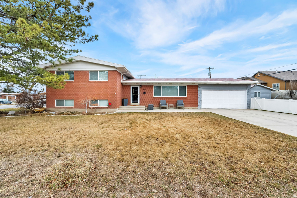 487 E 9270 S Sandy, UT 84070