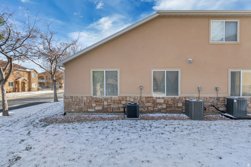 3434 S CRICHTON CV West Valley City, UT 84128