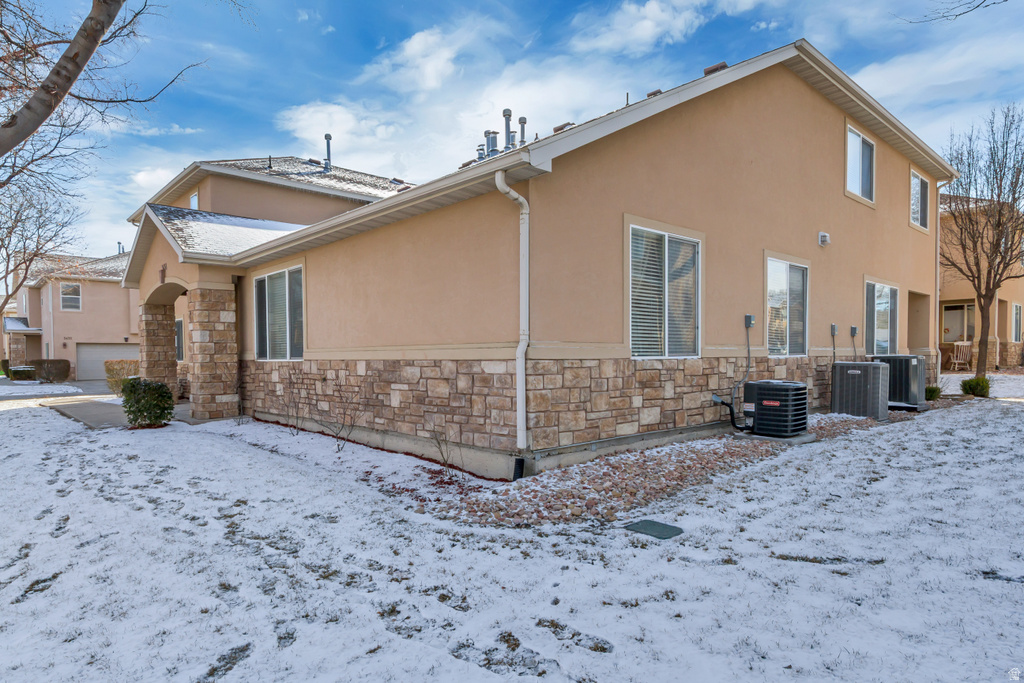 3434 S CRICHTON CV West Valley City, UT 84128