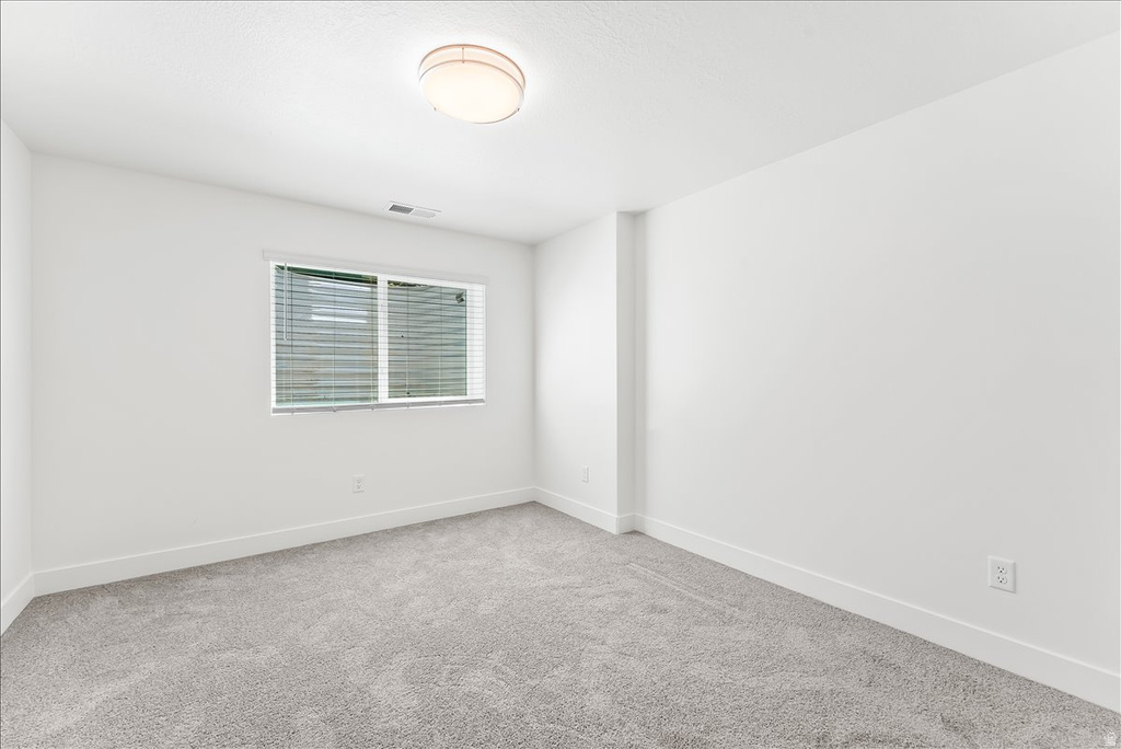 1695 E 1425 S Ogden, UT 84404