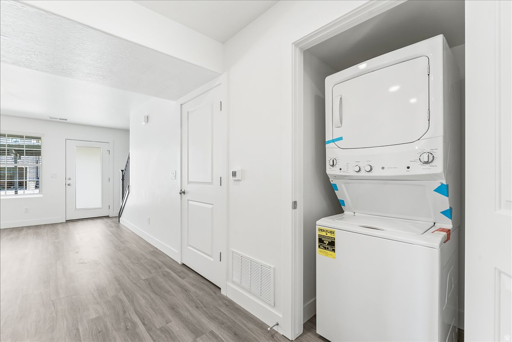 1695 E 1425 S Ogden, UT 84404