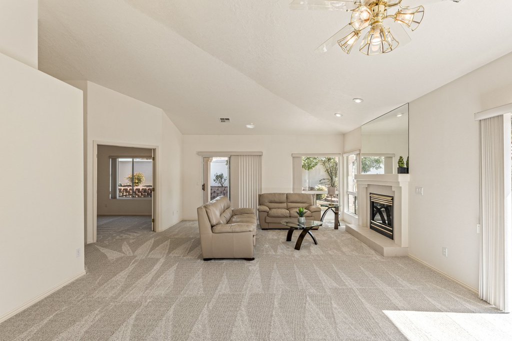 356 CACTUS N LN photo 4