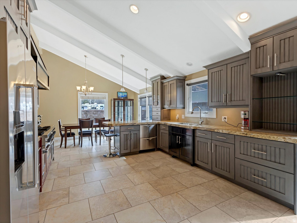 3376 E MAGIC VIEW DR Cottonwood Heights, UT 84121