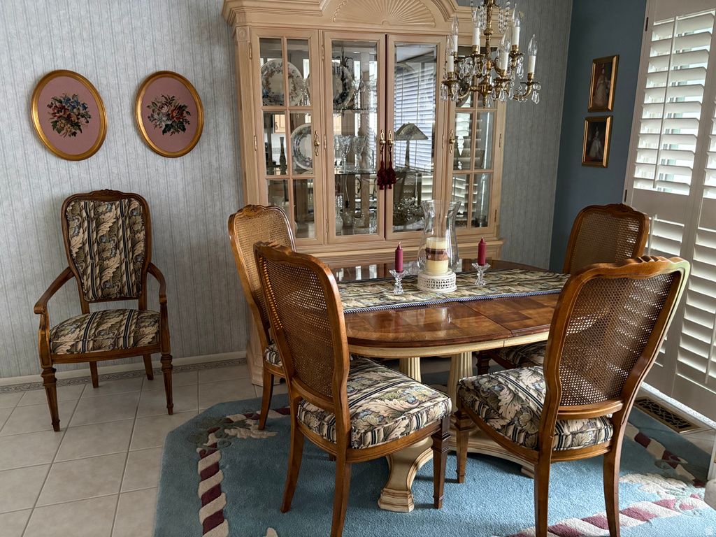 829 E THREE FOUNTAINS DR #267 Murray, UT 84107