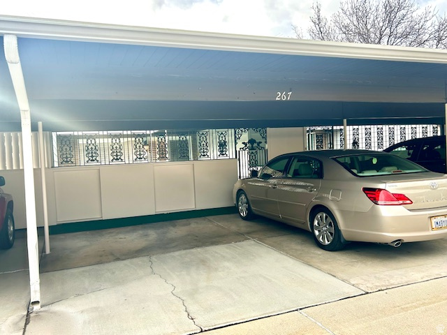 829 E THREE FOUNTAINS DR #267 Murray, UT 84107