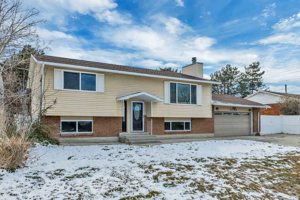 2649 W SABLE CIR Taylorsville, UT 84129