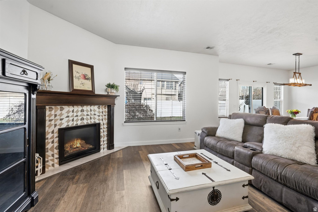 928 CHATHAM DR North Salt Lake, UT 84054