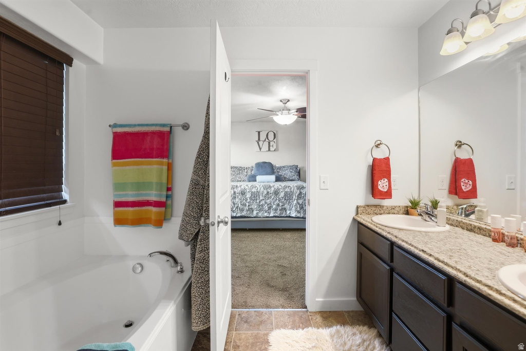 928 CHATHAM DR North Salt Lake, UT 84054