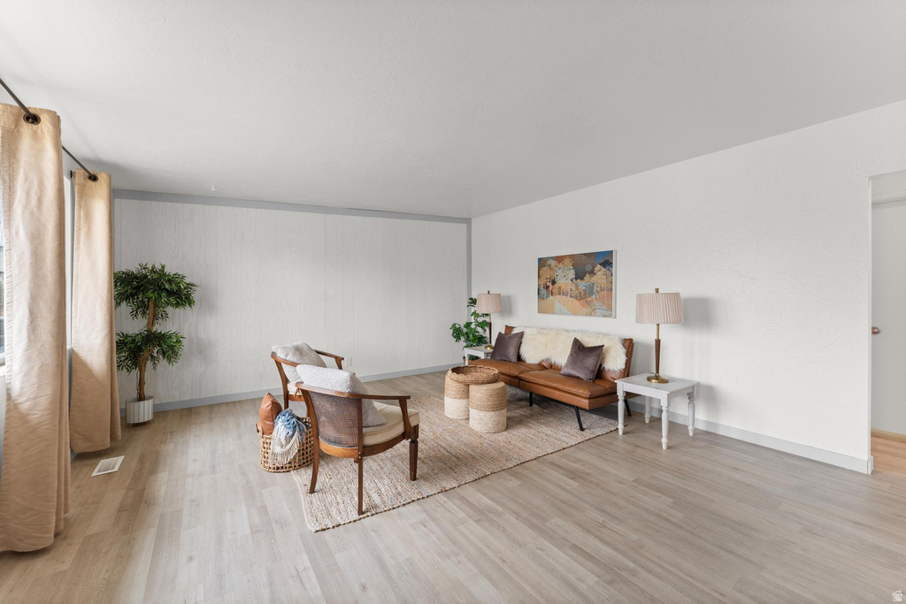 1123 E SEGO LILY DR White City, UT 84094