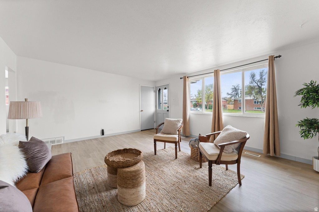 1123 E SEGO LILY DR White City, UT 84094