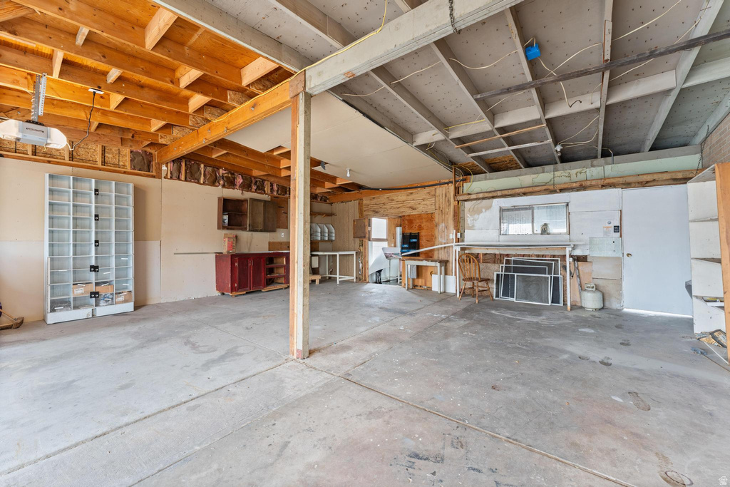 1123 E SEGO LILY DR White City, UT 84094