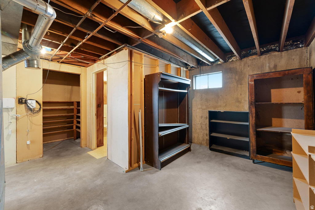 1123 E SEGO LILY DR White City, UT 84094