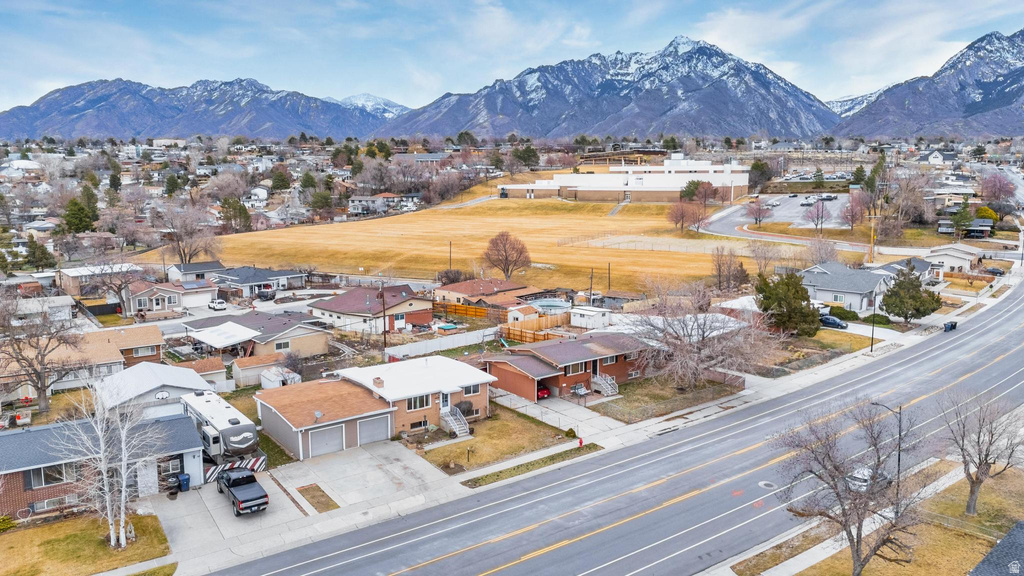 1123 E SEGO LILY DR White City, UT 84094