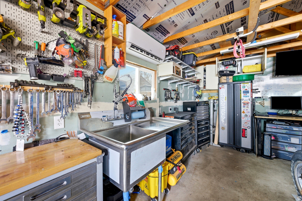 650 E WARNOCK AVE Salt Lake City, UT 84106