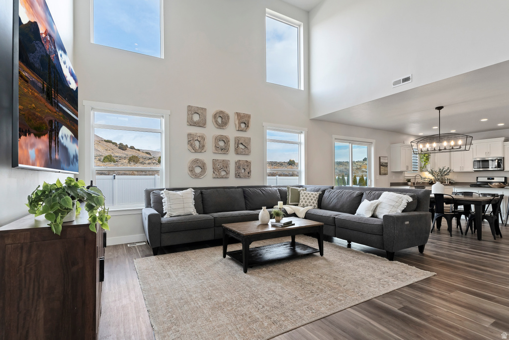 3477 E WHEAT FIELD LN Eagle Mountain, UT 84005