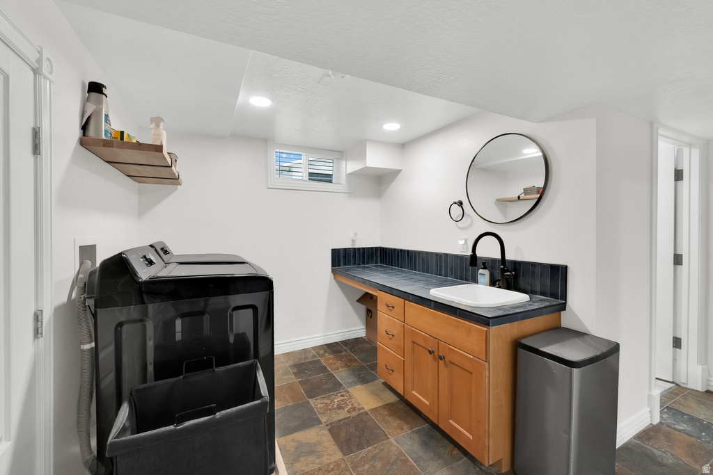 272 N 400 E American Fork, UT 84003