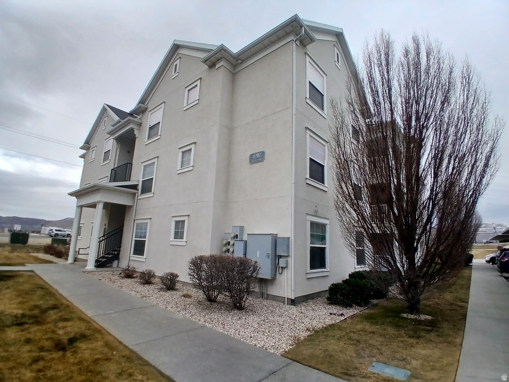 11782 S CURRANT DR #102 South Jordan, UT 84009