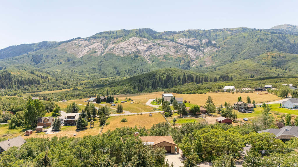 2127 E 5950 N Eden, UT 84310