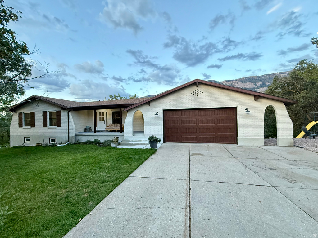 2127 E 5950 N Eden, UT 84310