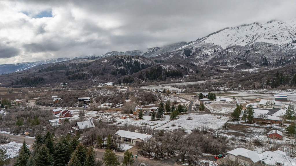 2127 E 5950 N Eden, UT 84310