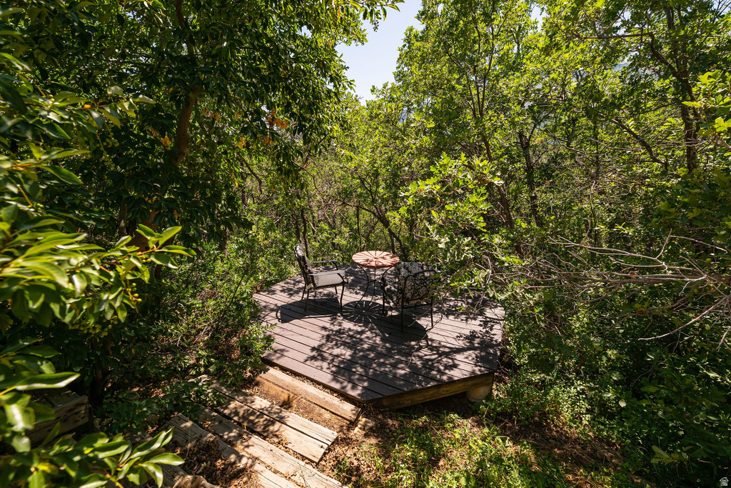 2127 E 5950 N Eden, UT 84310