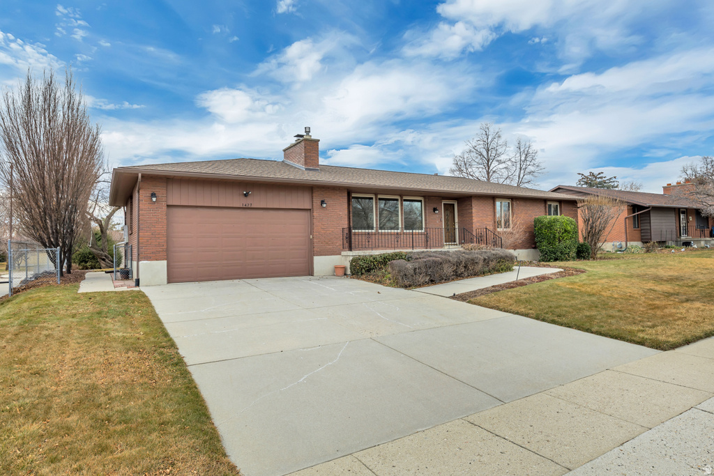 1427 W STERN DR Taylorsville, UT 84123