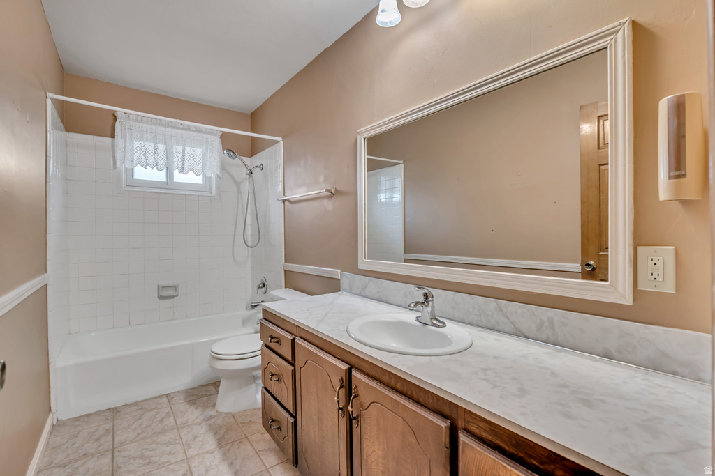 1427 W STERN DR Taylorsville, UT 84123