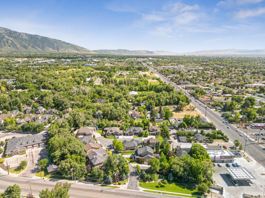 952 E BRIDGES CT Murray, UT 84121