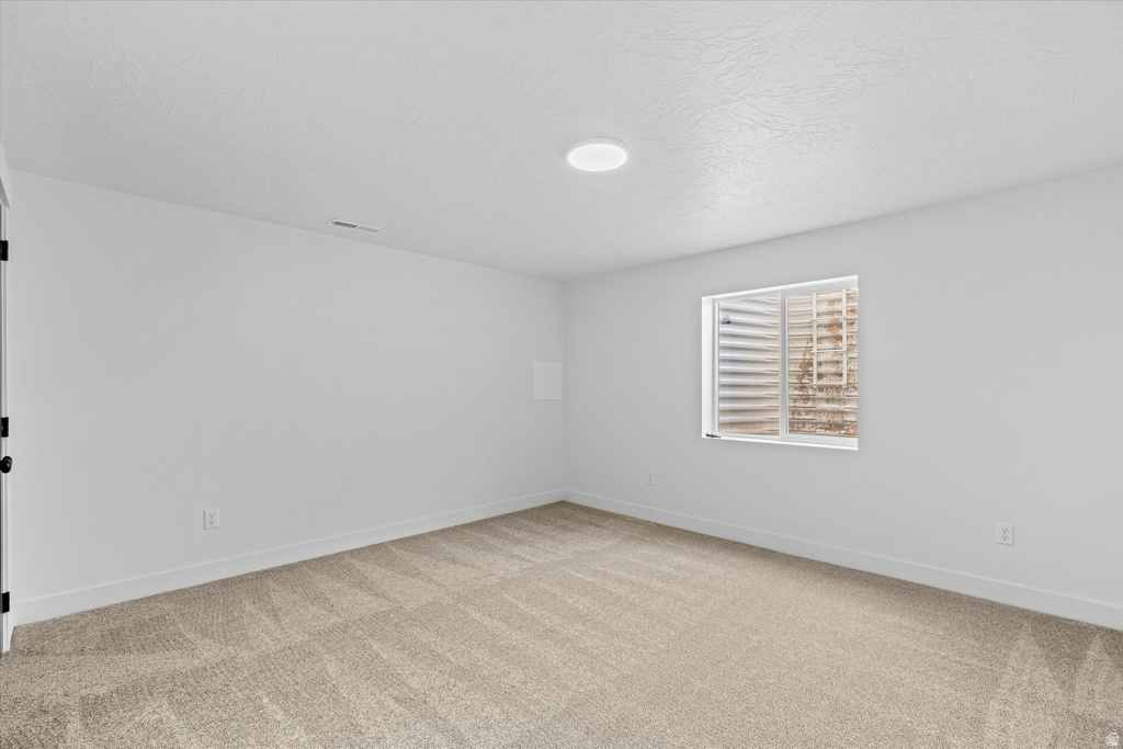 141 S 940 E Santaquin, UT 84655